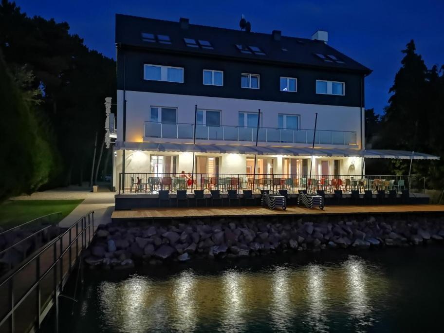Dalma Panzió Acomodação com café da manhã Balatonvilágos Exterior foto