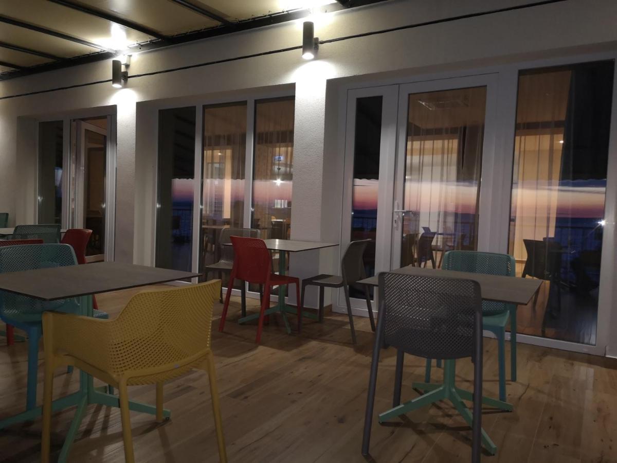 Dalma Panzió Acomodação com café da manhã Balatonvilágos Exterior foto