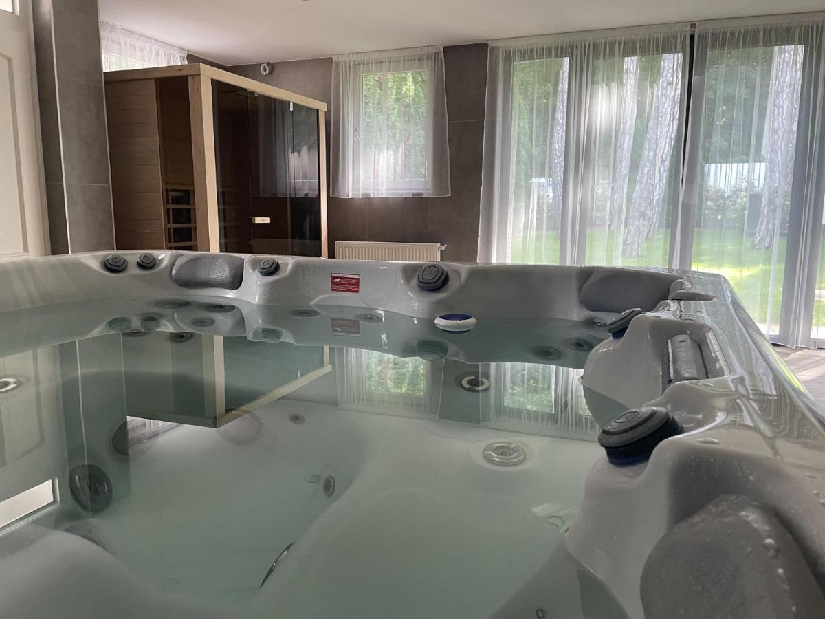 Dalma Panzió Acomodação com café da manhã Balatonvilágos Exterior foto
